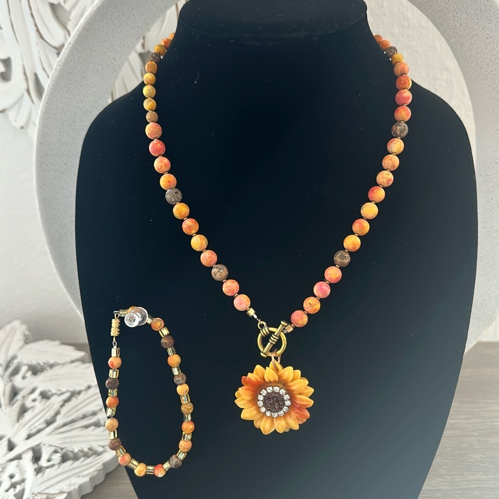 Sunflower necklace with making bracelet